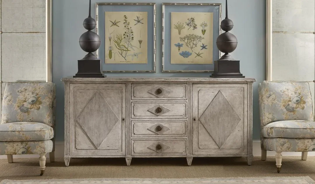 Lillian August | The Antiquaire Collection